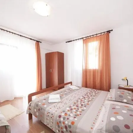 Mira -one Bedroom With Terrace And Sea View A1 * Splitska