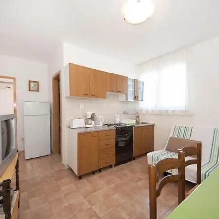 Mira -one Bedroom With Terrace And Sea View A1 Apartment