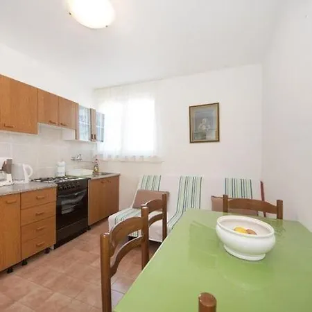 Mira -one Bedroom With Terrace And Sea View A1 Daire *